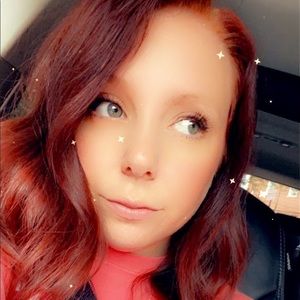 Meet your Posher, Leana